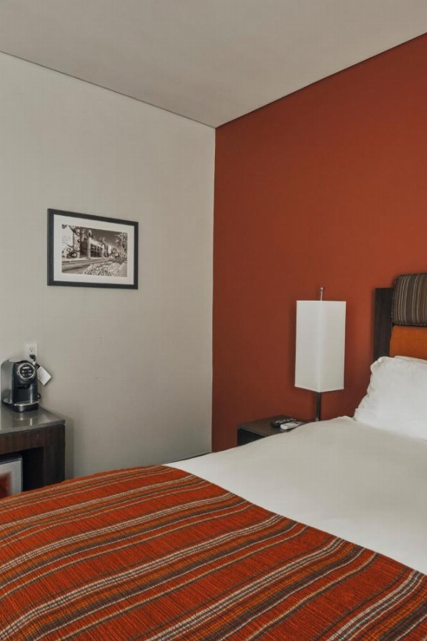 SIRTAJ – Beverly Hills image 16