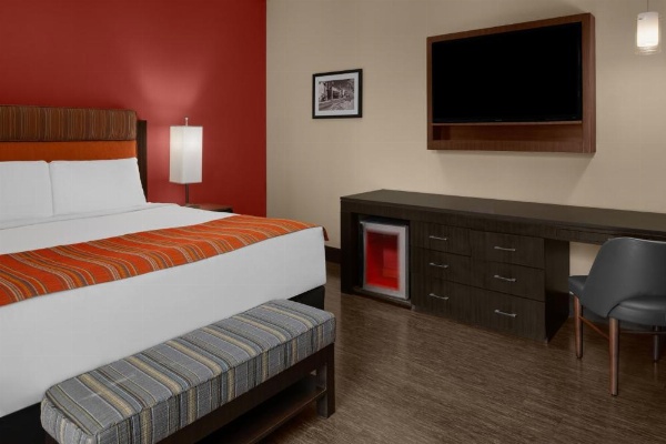 SIRTAJ – Beverly Hills image 27