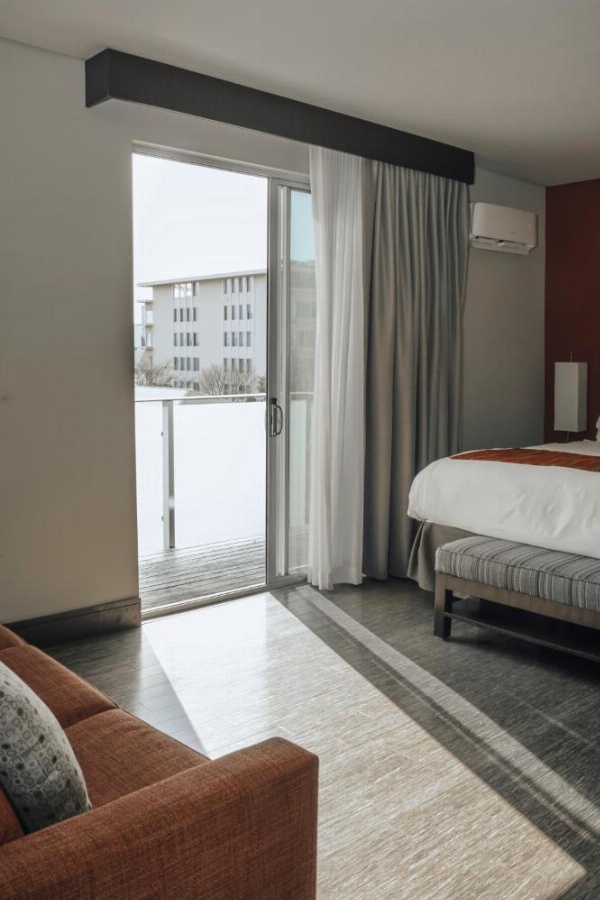 SIRTAJ – Beverly Hills image 44