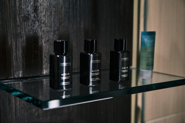 SIRTAJ – Beverly Hills image 53